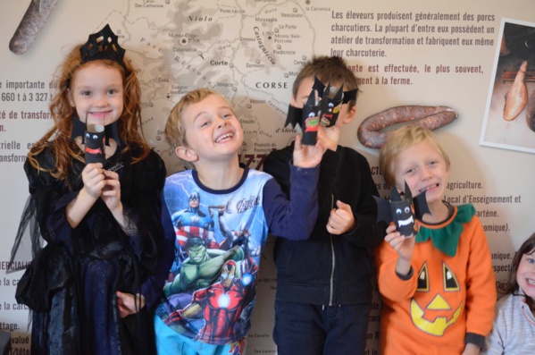 Tremblez, voici nos chauves-souris d'Halloween Tremblez, voici nos chauves-souris d'Halloween
